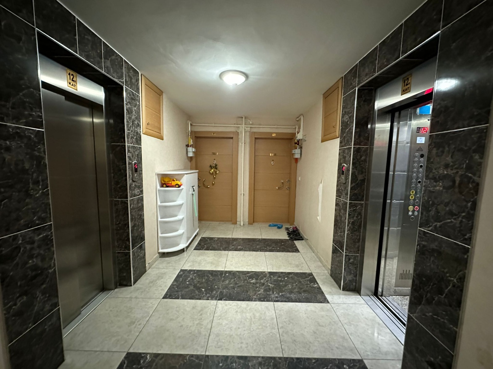 MABEL GAYRİMENKUL/ VAKFIKEBİR HUZUR PLAZA'DA 3+1 SATILIK DAİRE